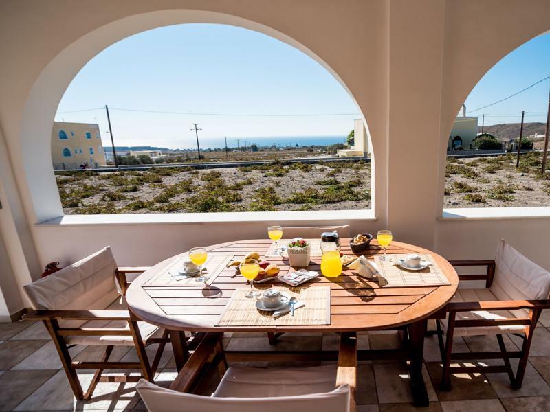 Vineyard Exclusive Suites Akrotírion Eksteriør billede
