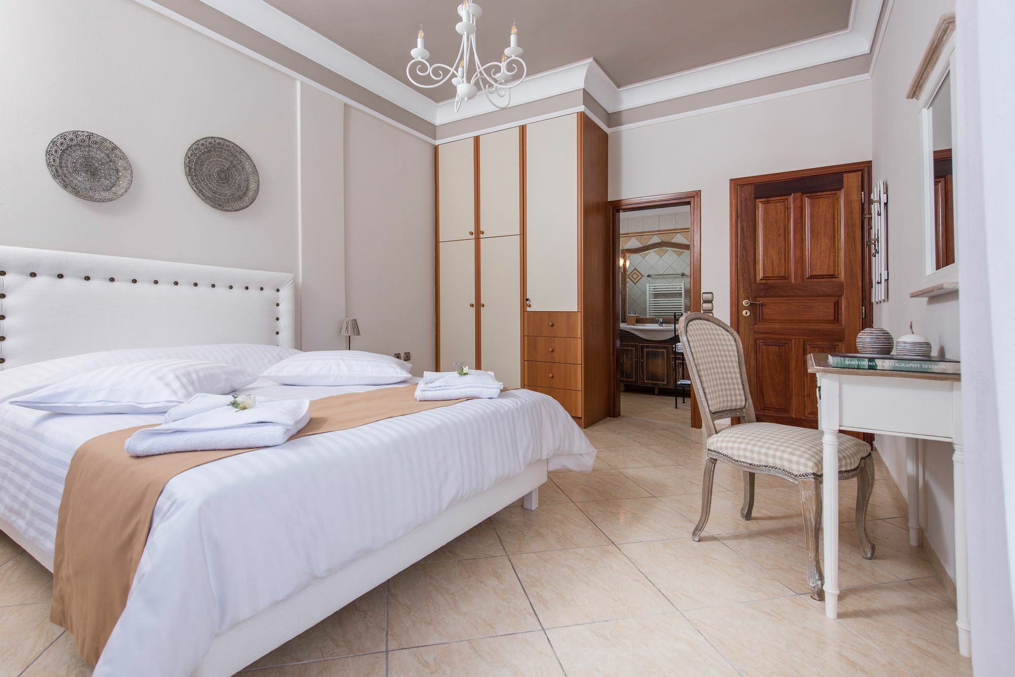 Vineyard Exclusive Suites Akrotírion Eksteriør billede