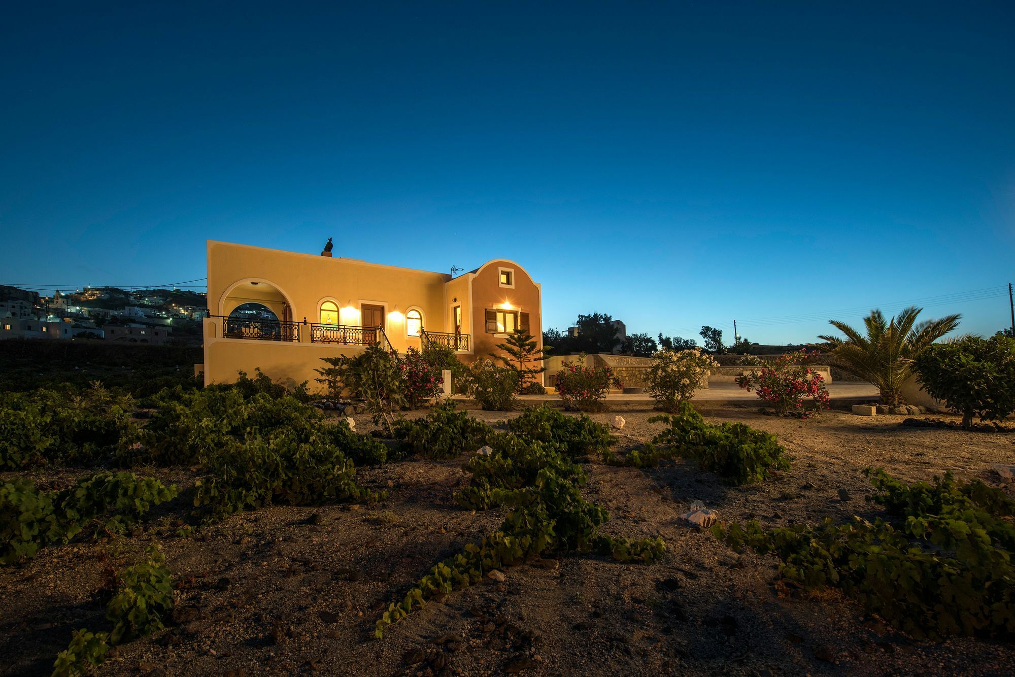 Vineyard Exclusive Suites Akrotírion Eksteriør billede