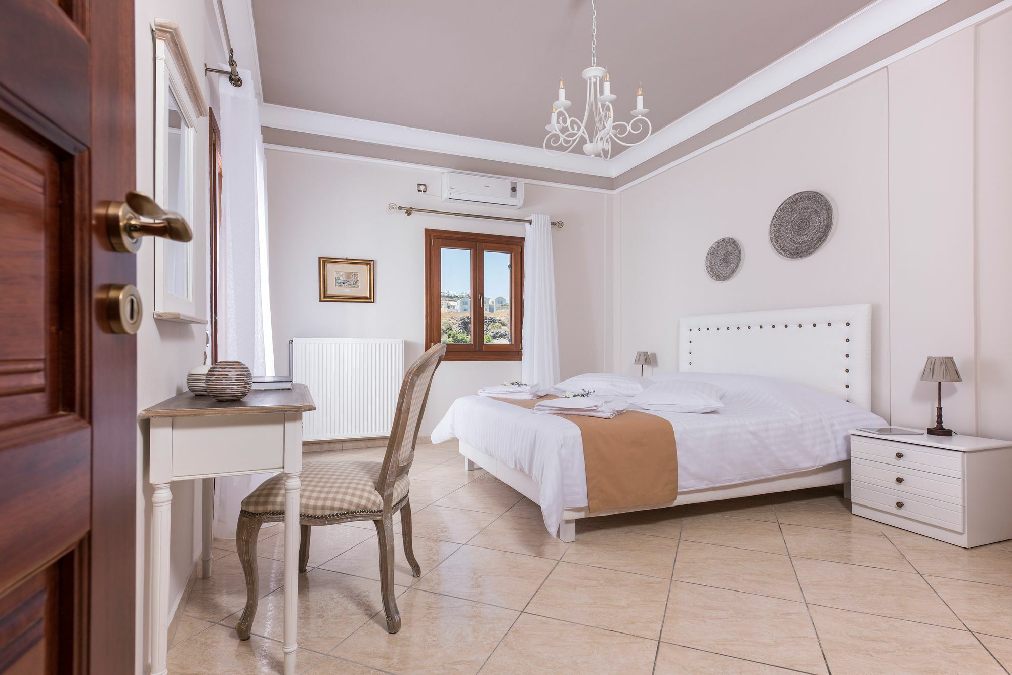 Vineyard Exclusive Suites Akrotírion Eksteriør billede