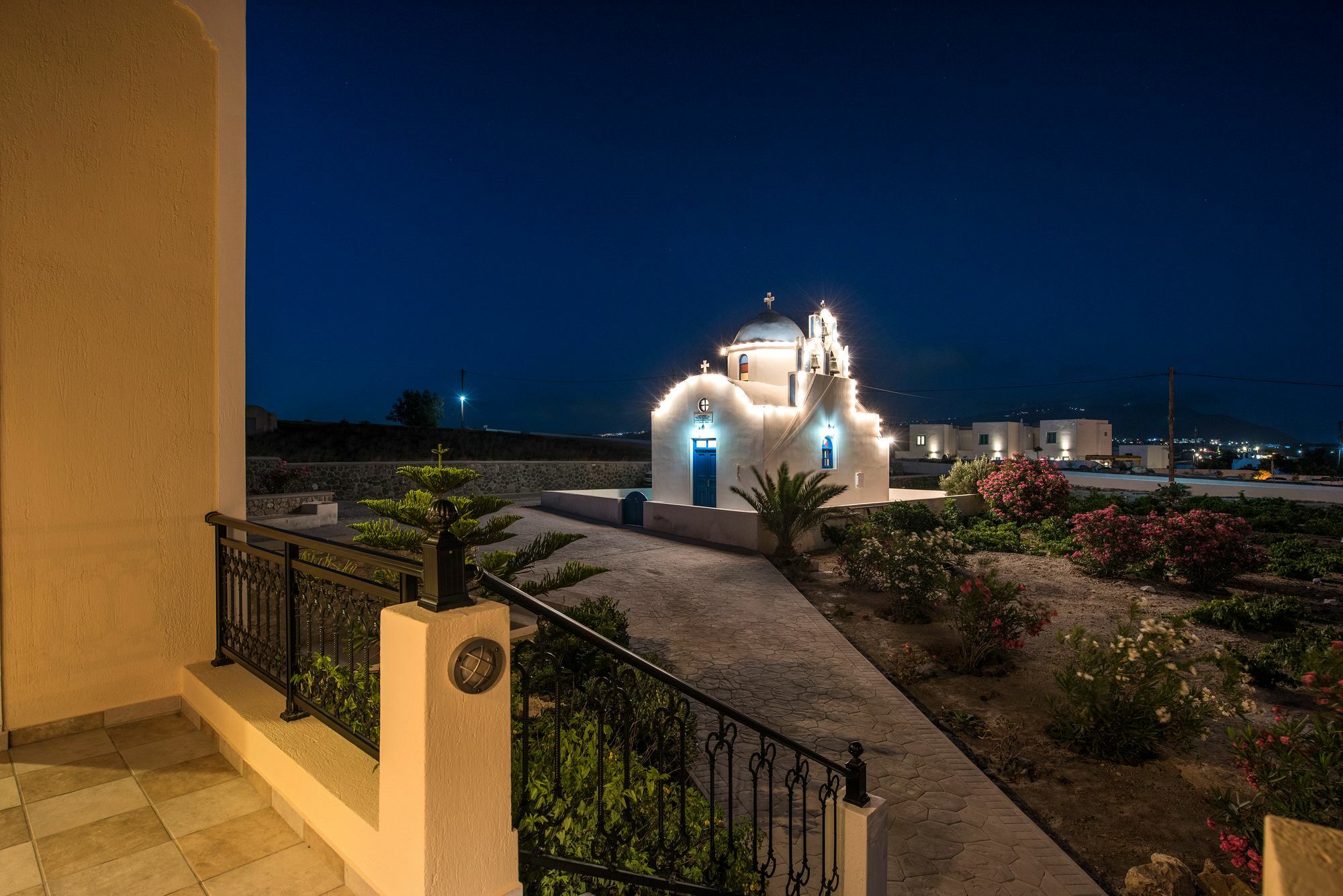 Vineyard Exclusive Suites Akrotírion Eksteriør billede